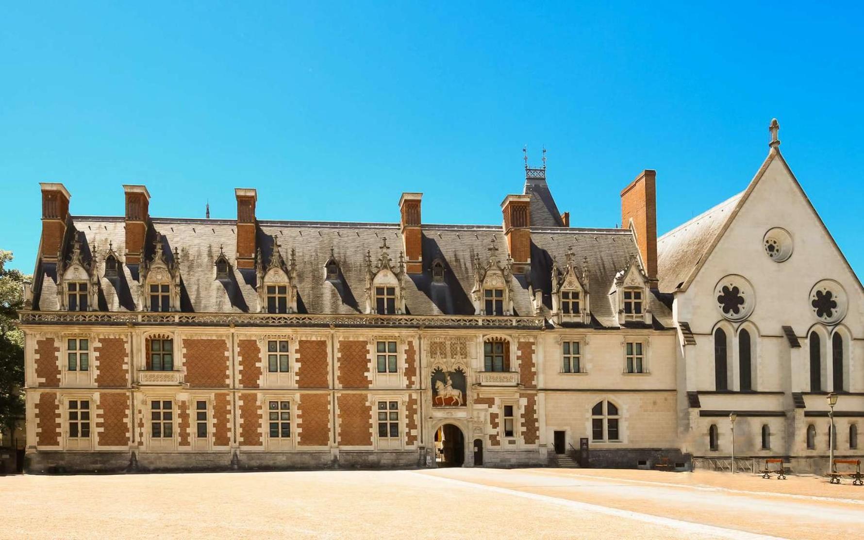 De Gabriel Apartment Blois
